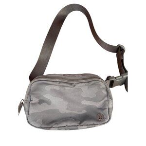 Lululemon Everywhere Belt Bag Light Grey Camo Camouflage